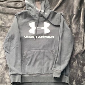 Men’s under armor sweatshirt - M